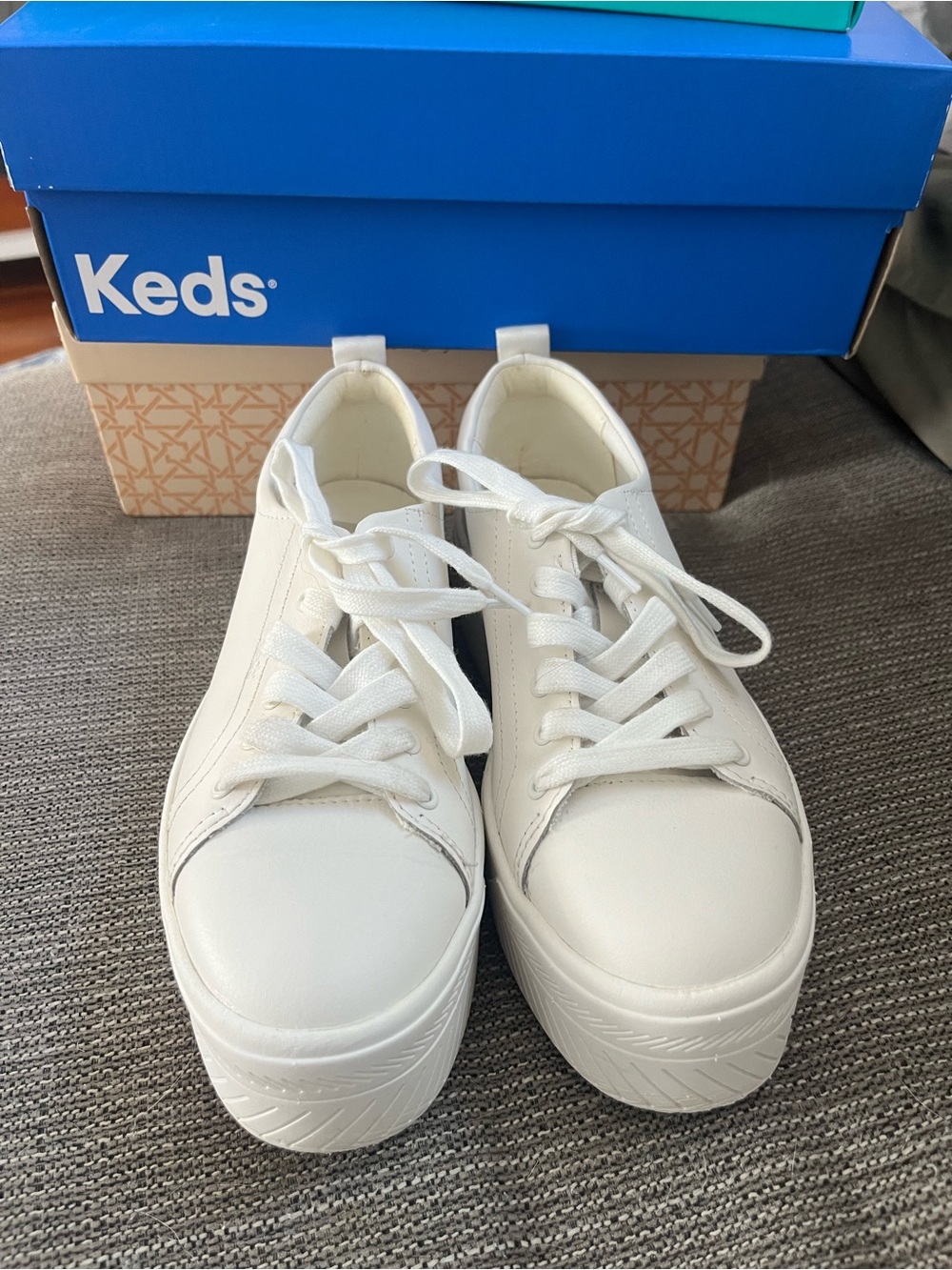 Like New! Keds Skyler